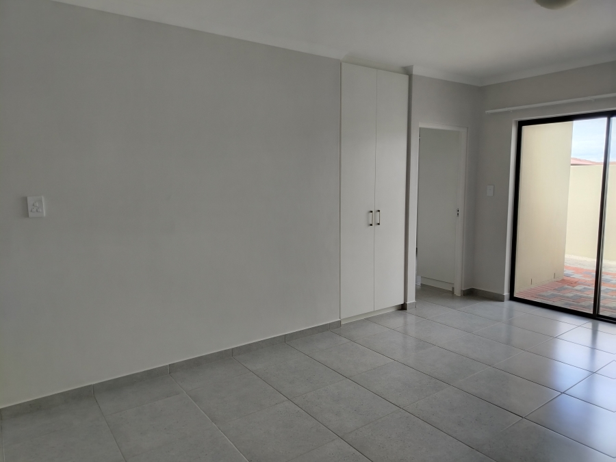 To Let 3 Bedroom Property for Rent in Stellendale Western Cape